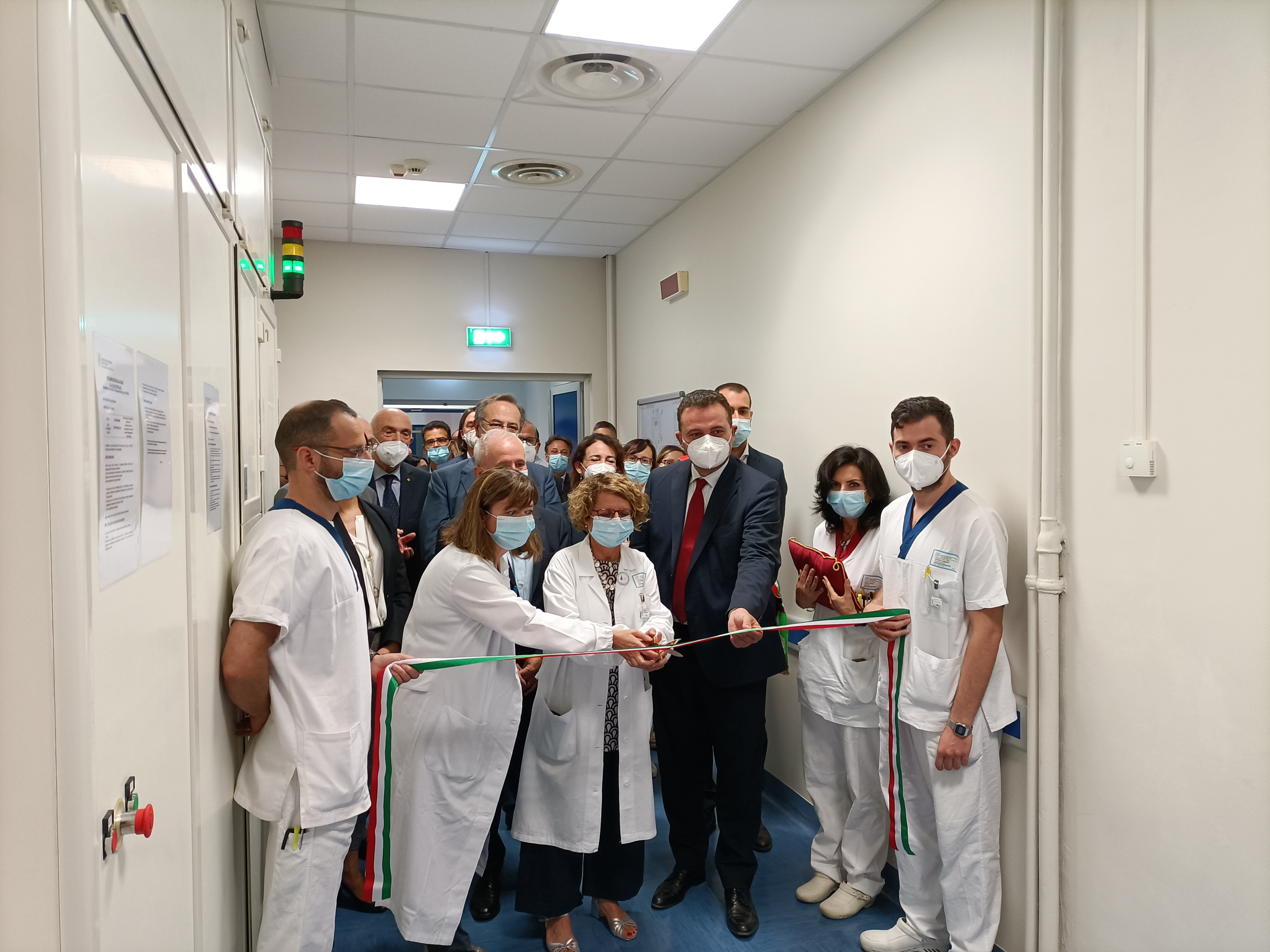 Inaugurato Il Terzo Acceleratore Lineare Della Radioterapia Dell Ospedale Maggiore Una Sfida Vinta Azienda Ospedaliero Universitaria Di Parma